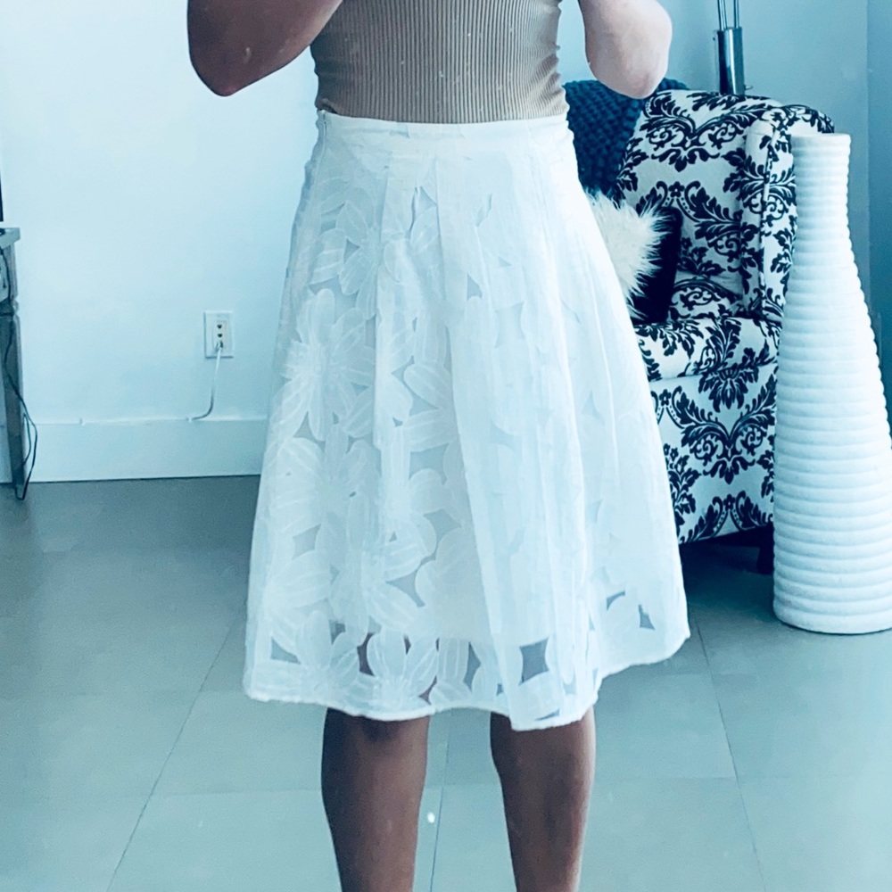 White ivory line-A skirt